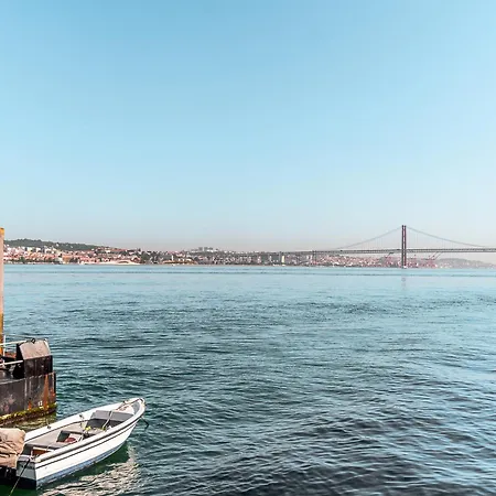 A Lisboa 3 Apartment *